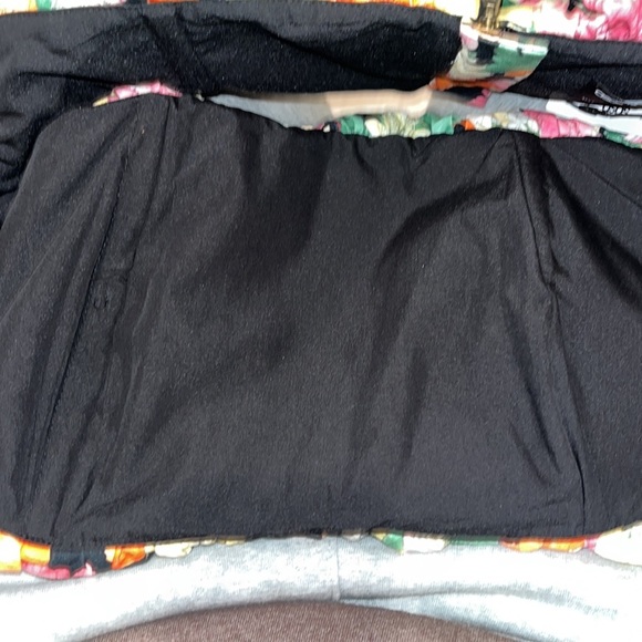 NWT ASOS EDITION LUXE curve EDITION Floral off shoulder puff sleeve dark floral - Picture 7 of 12